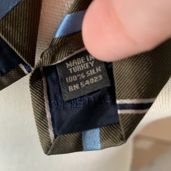 Banana Republic Factory Made in Turkey 100% Silk Tie EUC 58" Long - Picture 6 of 8